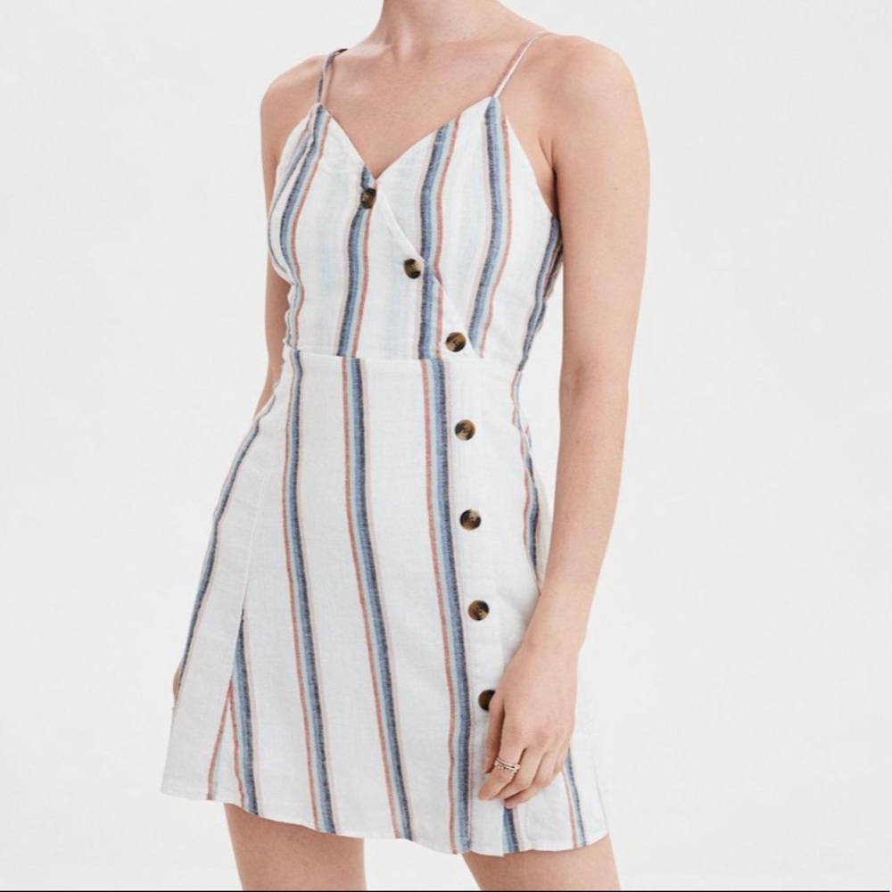 LAST CHANCE American Eagle button dress ⭐️